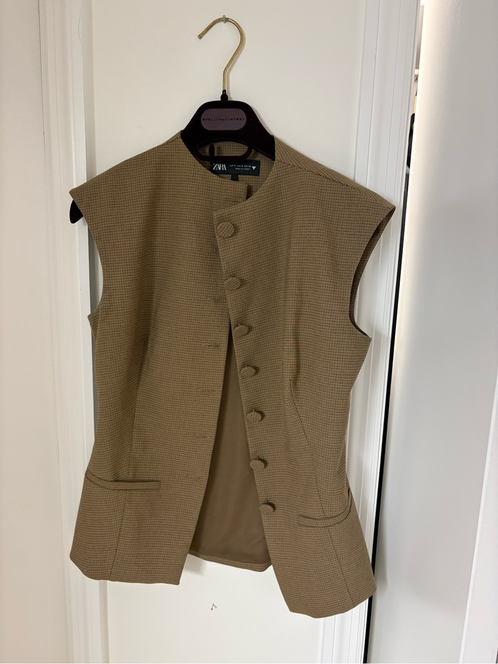 Zara Sleeveless Button-Front Vest in Taupe